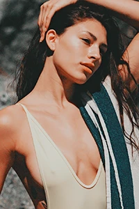 7Alexandra Colton.webp