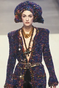 Chanel 1997 Women RTW 146.webp