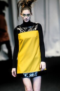 D and G 1995 Women RTW 94.jpg