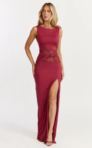 EVenz - Showpo - 5.3.26_-_Hayley_x_EM_x_Amber19834.webp