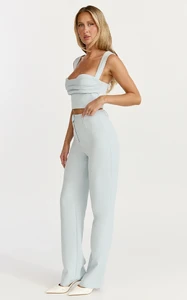 EVenz - Showpo - 5.3.26_-_Hayley_x_EM_x_Amber20347.webp