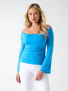 JTerry - Guess - Off-shoulder top #0_W6GP33K3242-A74O.jpg