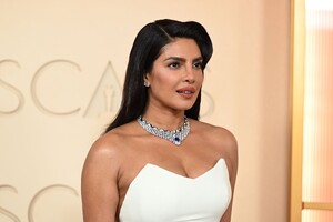 Priyanka_Chopra_attends_the_98th_Oscars_at_Dolby_Theatre_in_Hollywood2C_California_284129.jpg