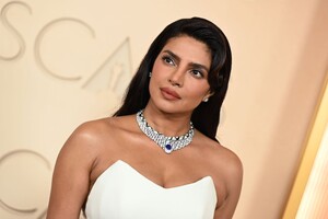 Priyanka_Chopra_attends_the_98th_Oscars_at_Dolby_Theatre_in_Hollywood2C_California_284229.jpg