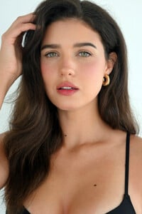 Shannon McMullen (2).jpg