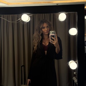 TMorland - GuessShowOct'25 - 590425404 - 2025-12-16_1440x1440.jpg