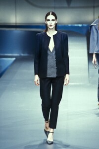 Valentino 1998 Women RTW 4.jpg