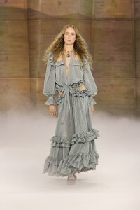 chloe-fall-rtw-26-r-ctsy-055.jpeg