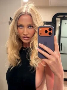 it’s my birthday but feels like it everyday🍀.jpg