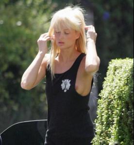 post-1358-1123889626_thumb.jpg