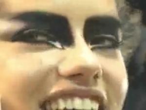 post-1637-1134736259_thumb.jpg