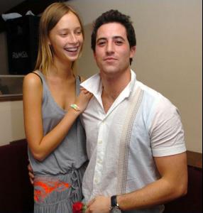post-263-1123213356_thumb.jpg