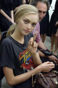 post-774-1166391067_thumb.jpg