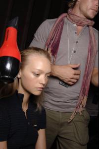 post-774-1166543645_thumb.jpg